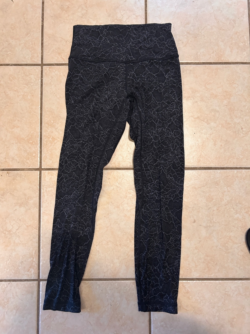 lululemon athletica Black Floral Jacquard Leggings